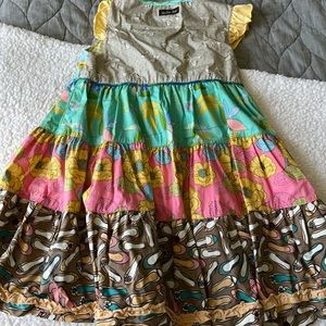Adorable Matilda Jane dress. Great condition. Size 6. Lots of cute details